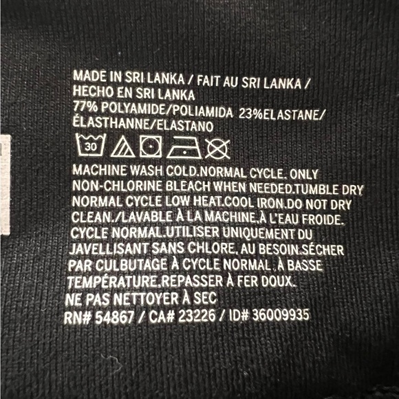 PINK Victoria's Secret Black and Blue Cropped Yoga Leggings Athletic Wear Size M - Picture 5 of 5